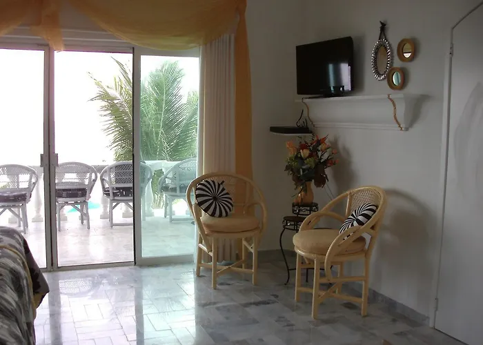 Caribbean Reef Villas Pousada